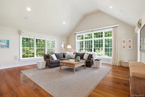 40 Algonquin Drive Chappaqua NY 10514