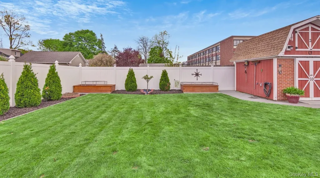 93 Grant Avenue Farmingdale NY 11735