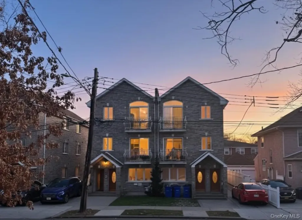 4033 191st Street Flushing NY 11358