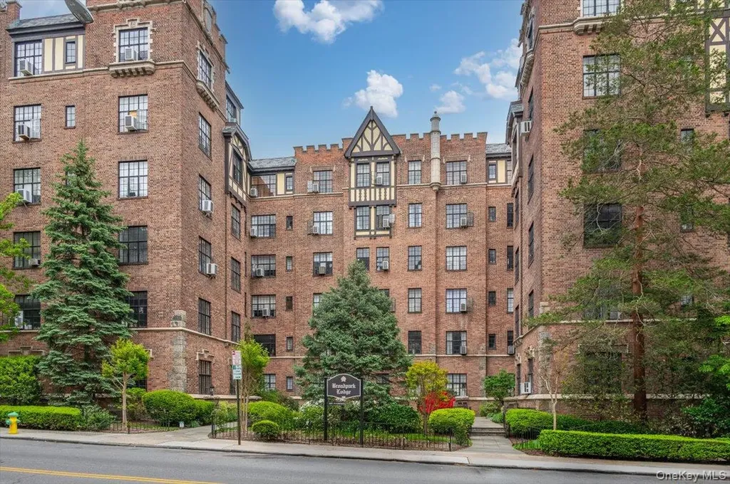 2 Westchester Avenue White Plains NY 10601