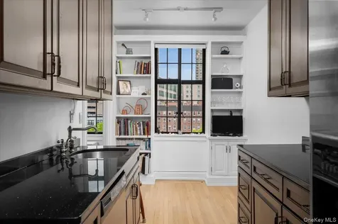 2 Westchester Avenue White Plains NY 10601