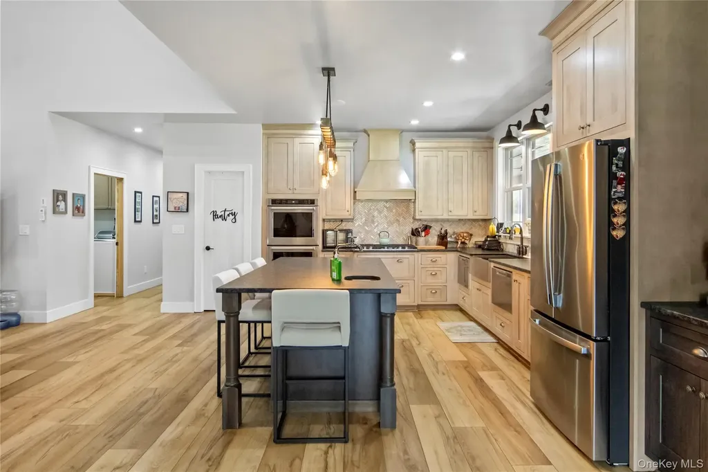 240 Sinsabaugh Road Pine Bush NY 12566