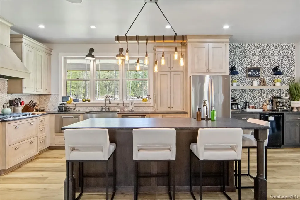 240 Sinsabaugh Road Pine Bush NY 12566