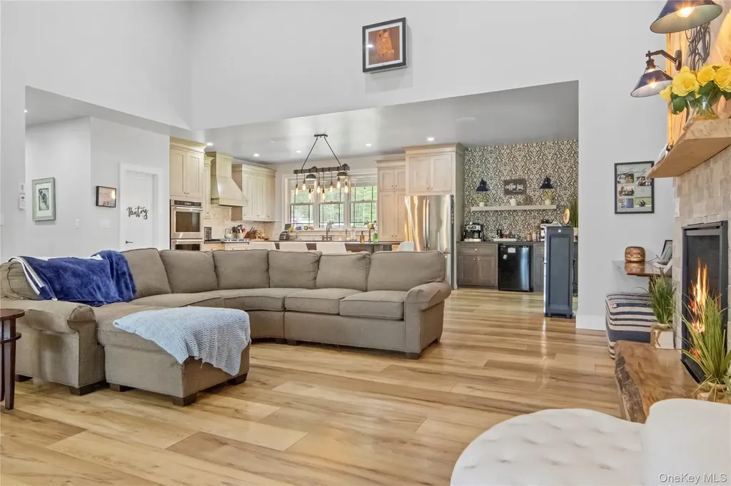 240 Sinsabaugh Road Pine Bush NY 12566