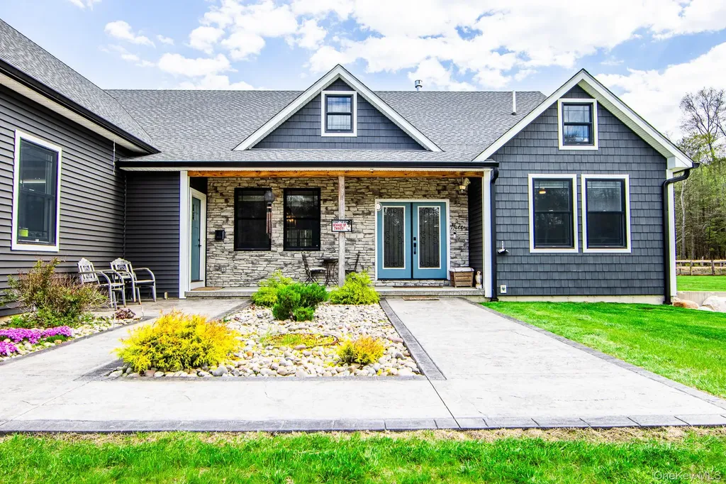 240 Sinsabaugh Road Pine Bush NY 12566