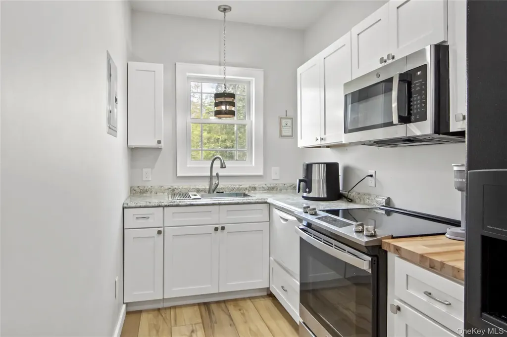 240 Sinsabaugh Road Pine Bush NY 12566
