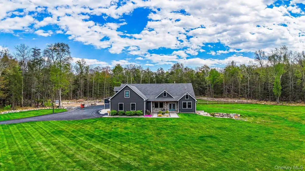 240 Sinsabaugh Road Pine Bush NY 12566