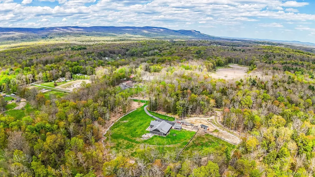240 Sinsabaugh Road Pine Bush NY 12566
