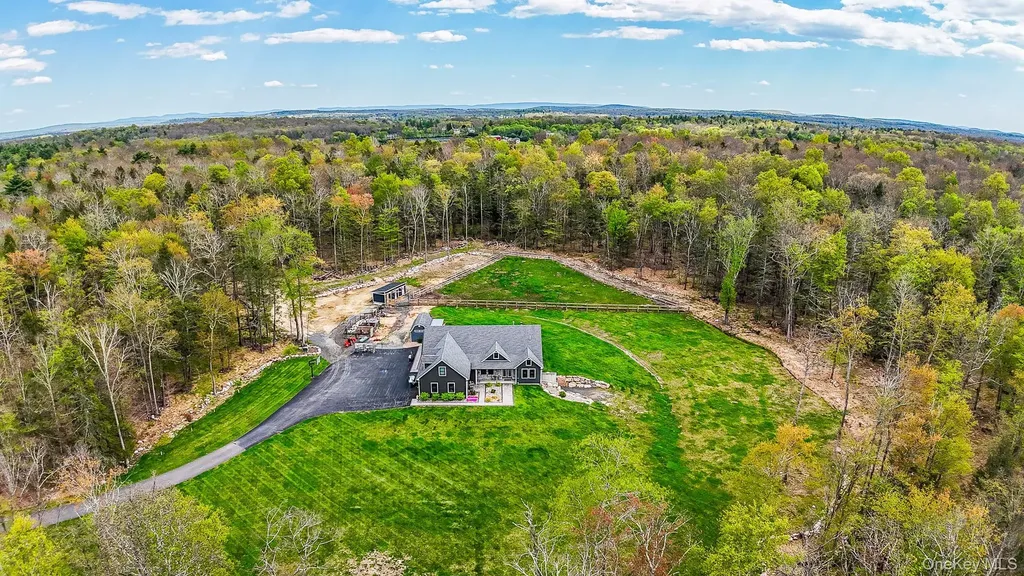 240 Sinsabaugh Road Pine Bush NY 12566