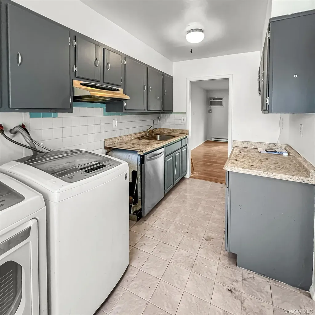 26 Hammond Plaza Beacon NY 12508
