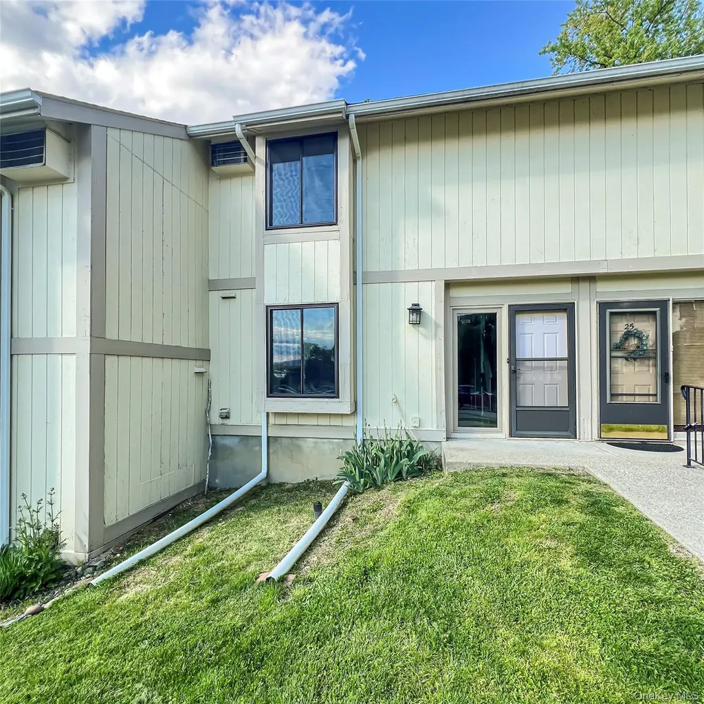 26 Hammond Plaza Beacon NY 12508