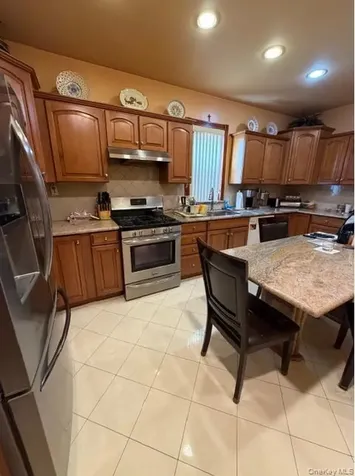 114 Bay 32nd Street Brooklyn NY 11214