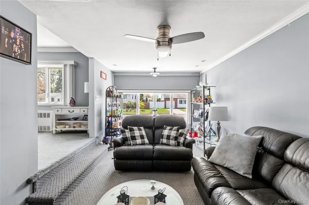 317 Oconnor Road North Babylon NY 11703