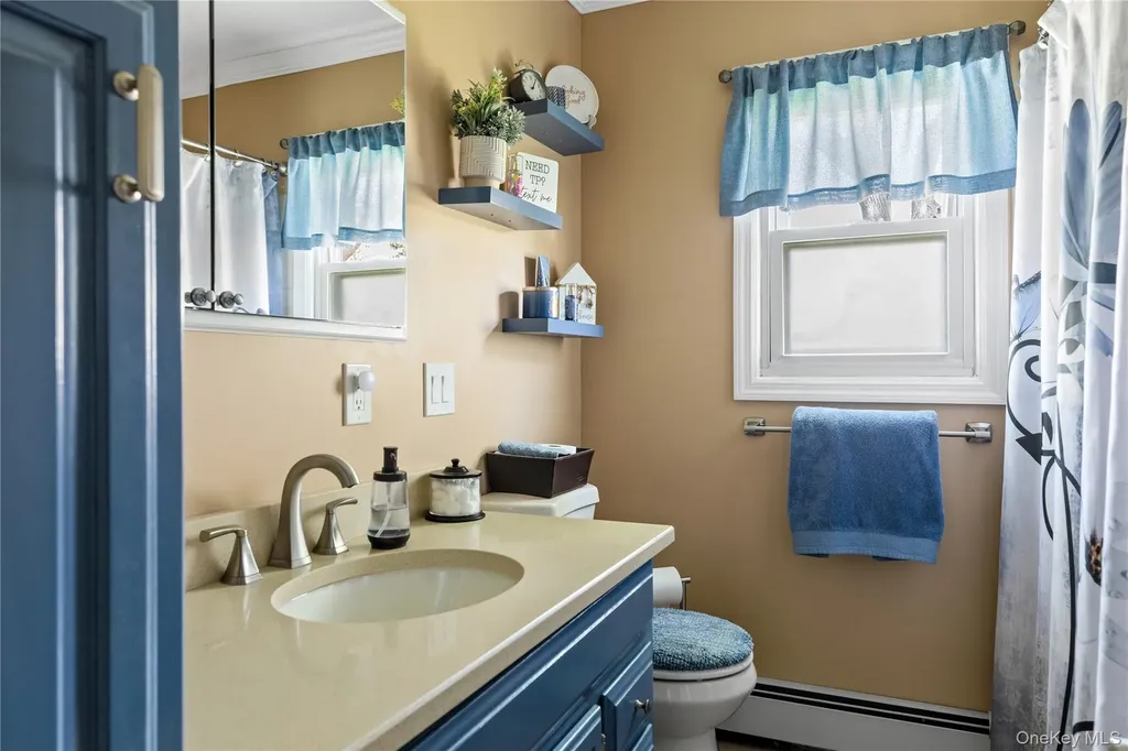 317 Oconnor Road North Babylon NY 11703