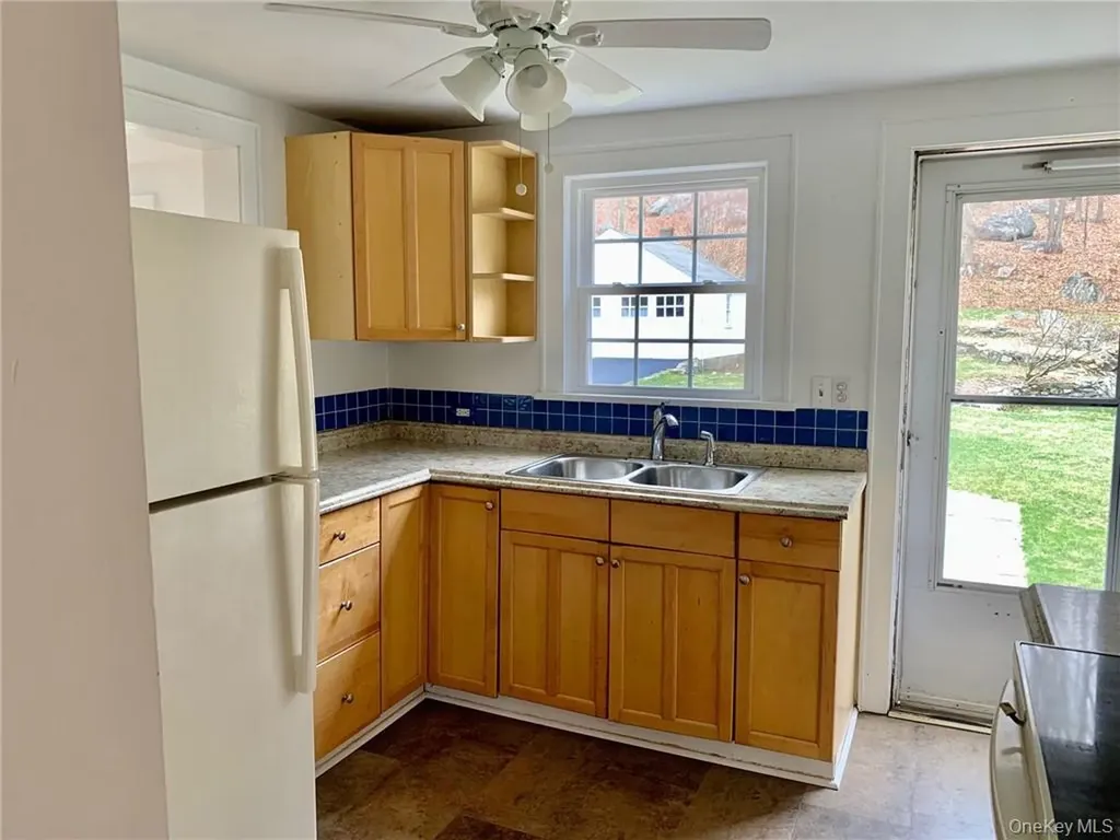 336 Armonk Road Mount Kisco NY 10549