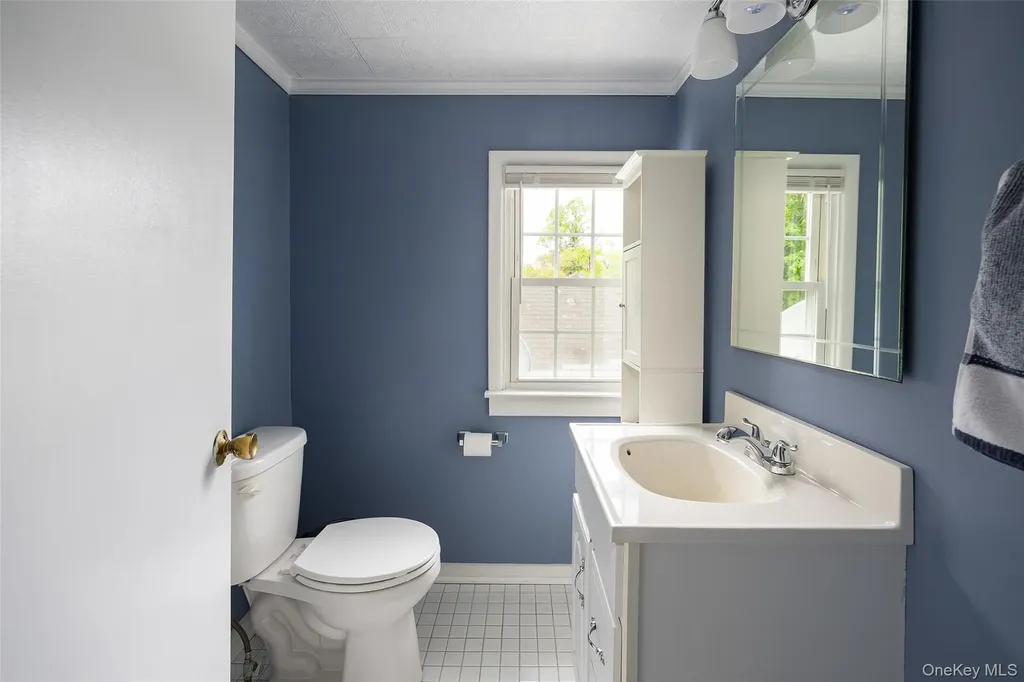 26 Crumwold Place Hyde Park NY 12538