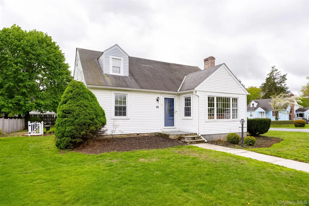 26 Crumwold Place Hyde Park NY 12538