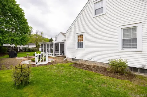 26 Crumwold Place Hyde Park NY 12538