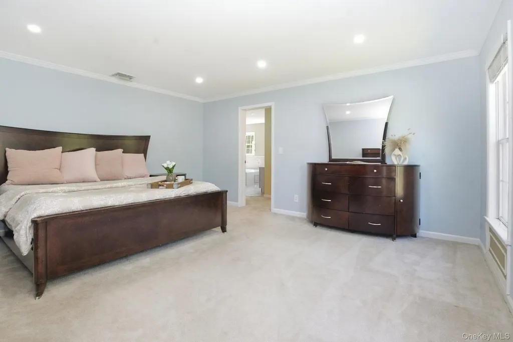 28 Sassinoro Drive Putnam Valley NY 10579