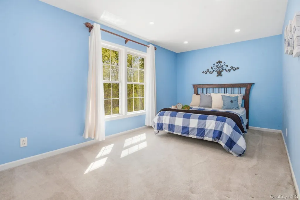 28 Sassinoro Drive Putnam Valley NY 10579
