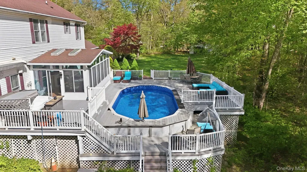 28 Sassinoro Drive Putnam Valley NY 10579