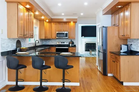 28 Sassinoro Drive Putnam Valley NY 10579