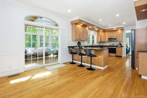 28 Sassinoro Drive Putnam Valley NY 10579