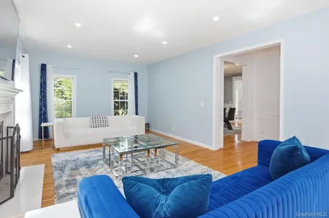 28 Sassinoro Drive Putnam Valley NY 10579