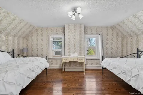 19 High Street Chester NY 10918