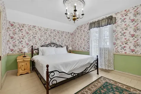 19 High Street Chester NY 10918