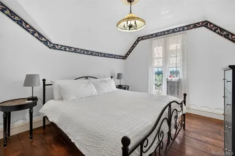 19 High Street Chester NY 10918