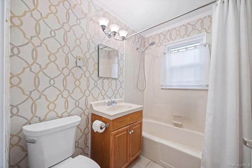3181 Waterbury Avenue Bronx NY 10465