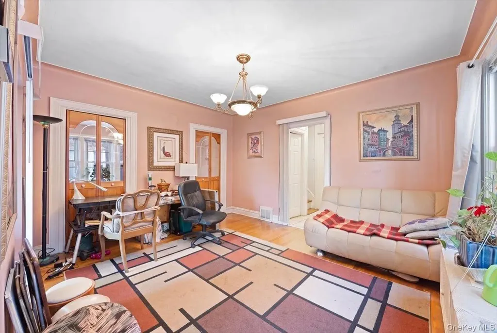 3181 Waterbury Avenue Bronx NY 10465
