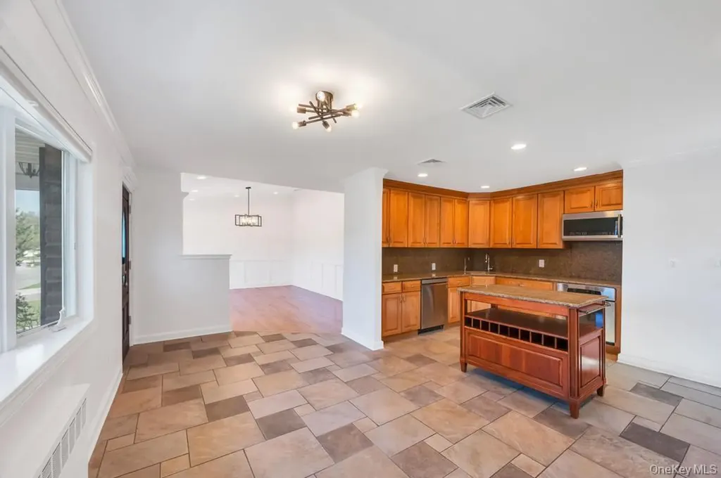 47 Laurie Boulevard Bethpage NY 11714