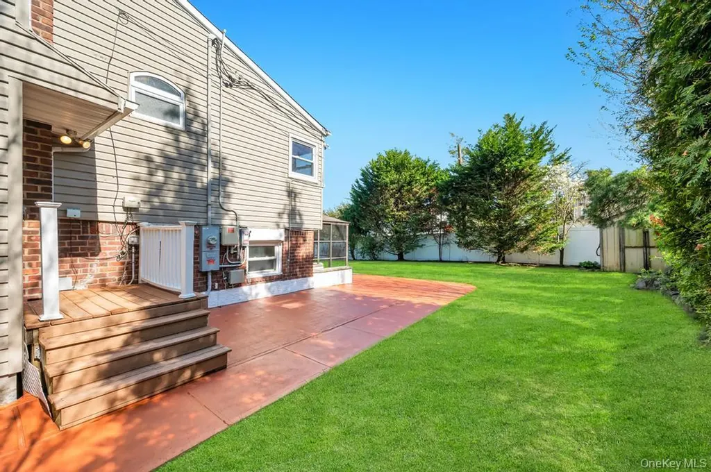 47 Laurie Boulevard Bethpage NY 11714