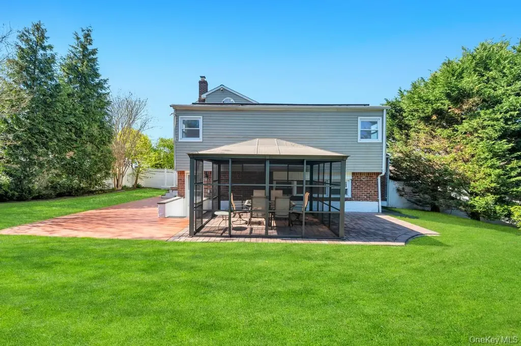 47 Laurie Boulevard Bethpage NY 11714