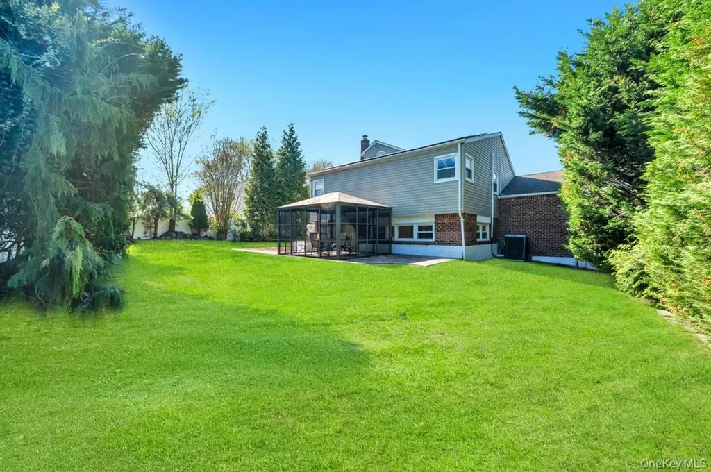 47 Laurie Boulevard Bethpage NY 11714