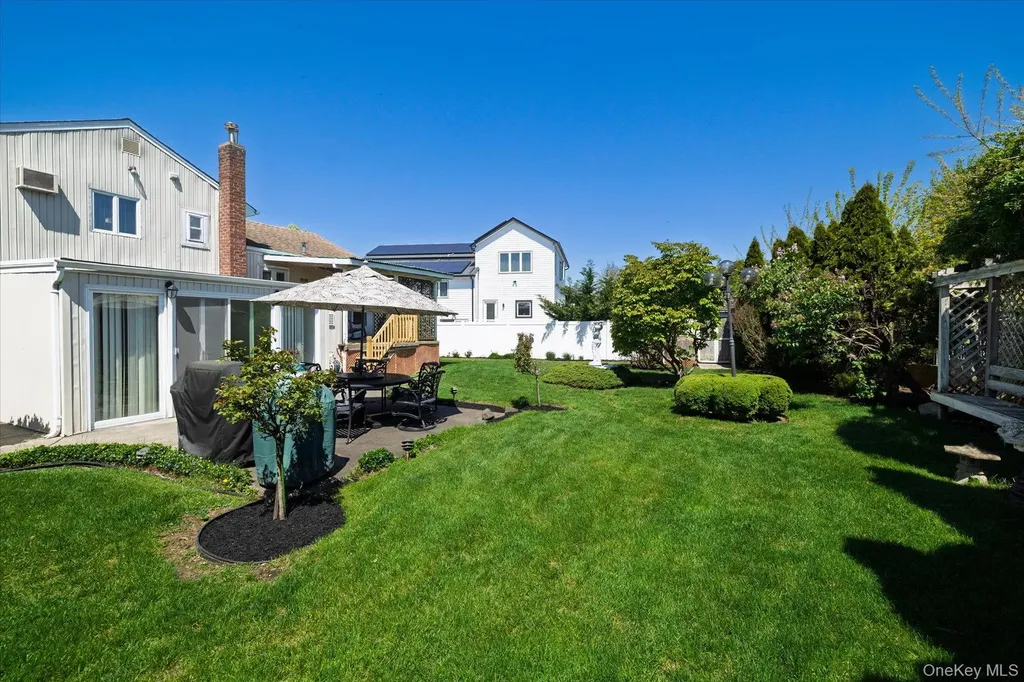 21 Soloff Boulevard Inwood NY 11096