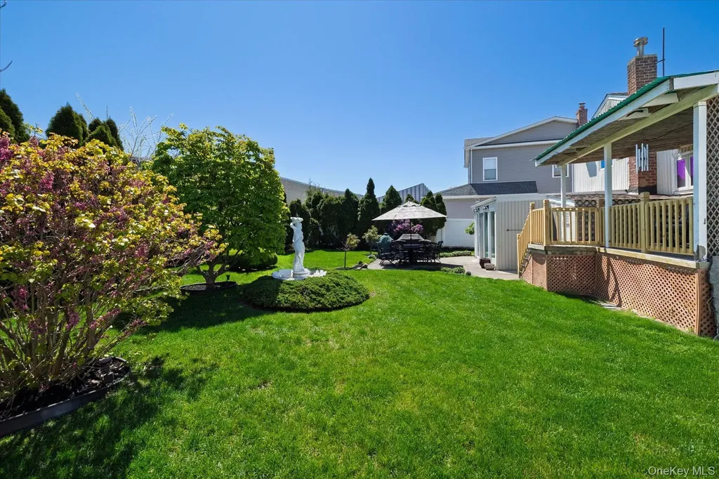 21 Soloff Boulevard Inwood NY 11096