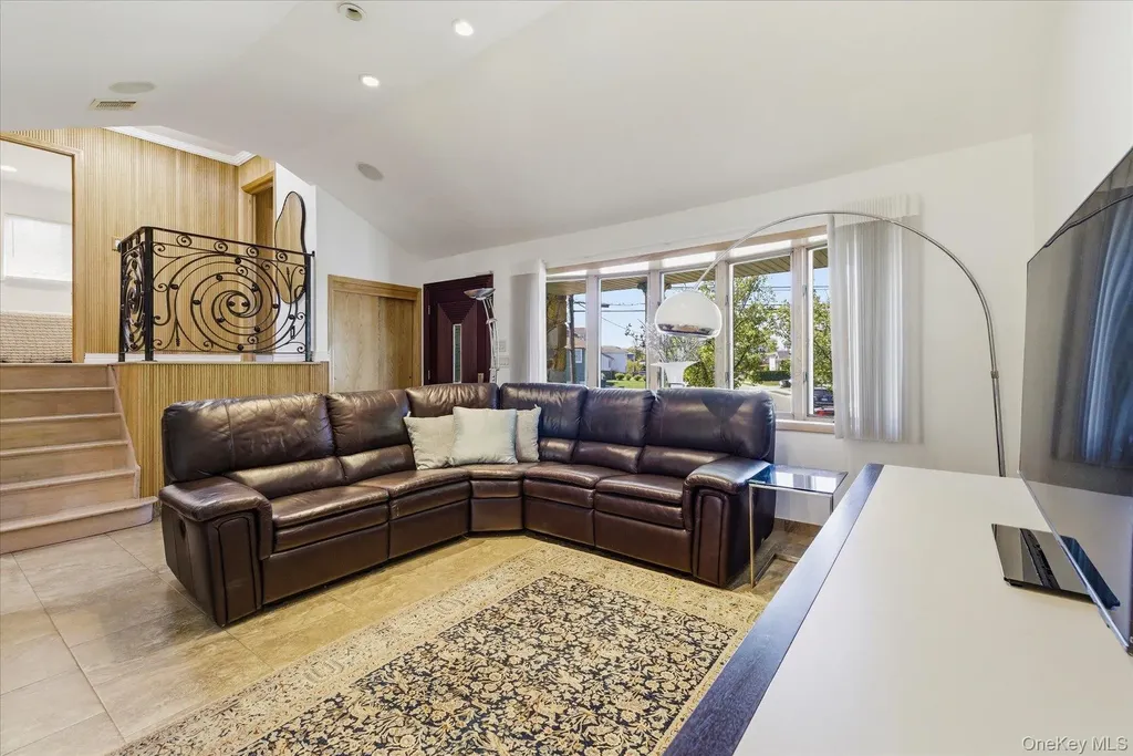 21 Soloff Boulevard Inwood NY 11096