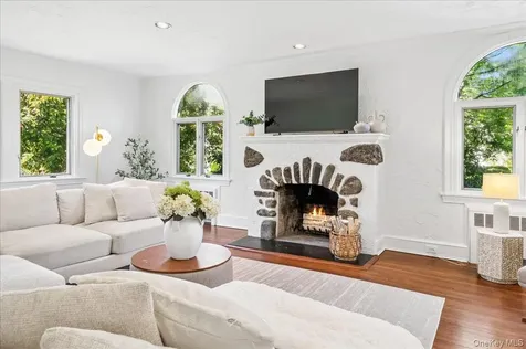 62 Broadfield Road New Rochelle NY 10804