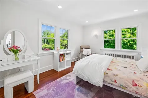 62 Broadfield Road New Rochelle NY 10804