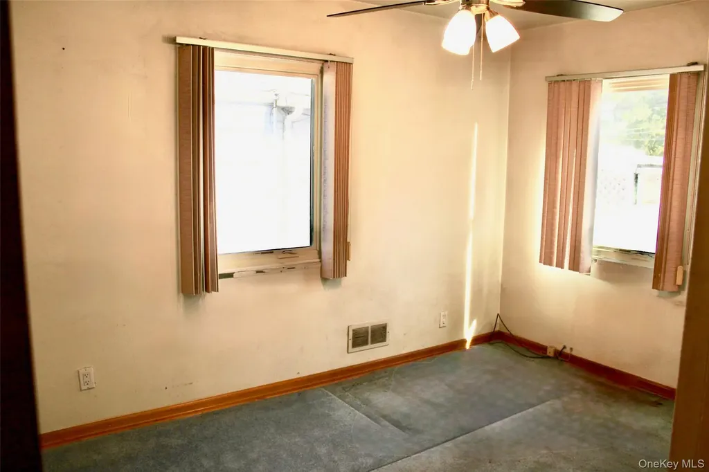 16324 20th Avenue Whitestone NY 11357
