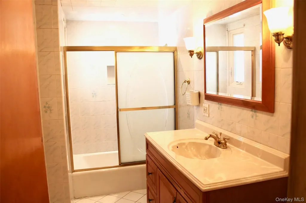 16324 20th Avenue Whitestone NY 11357