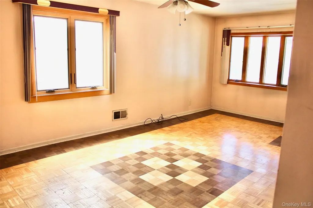 16324 20th Avenue Whitestone NY 11357