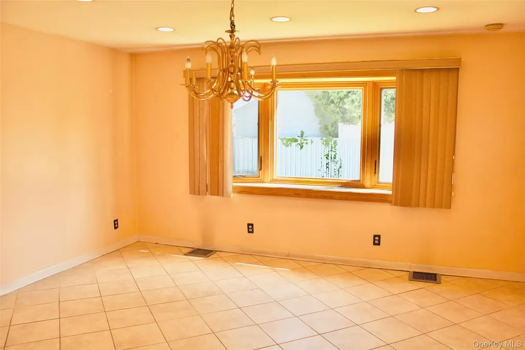 16324 20th Avenue Whitestone NY 11357