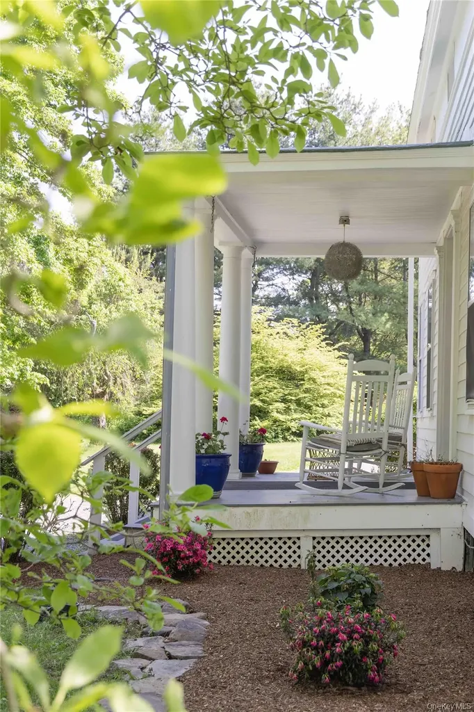 210 Middle Road Hudson NY 12534