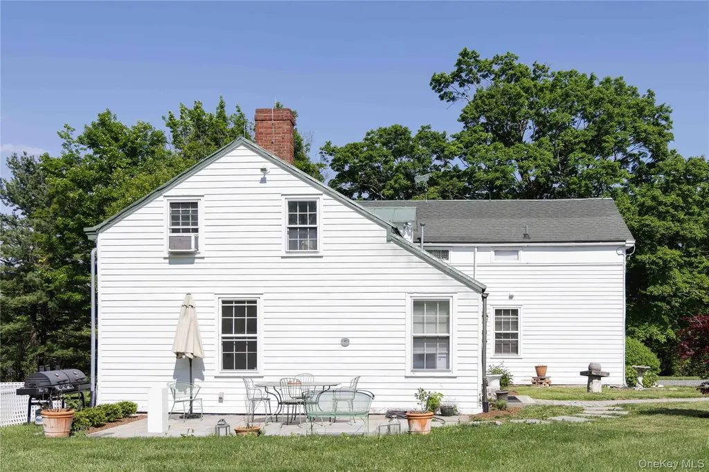 210 Middle Road Hudson NY 12534