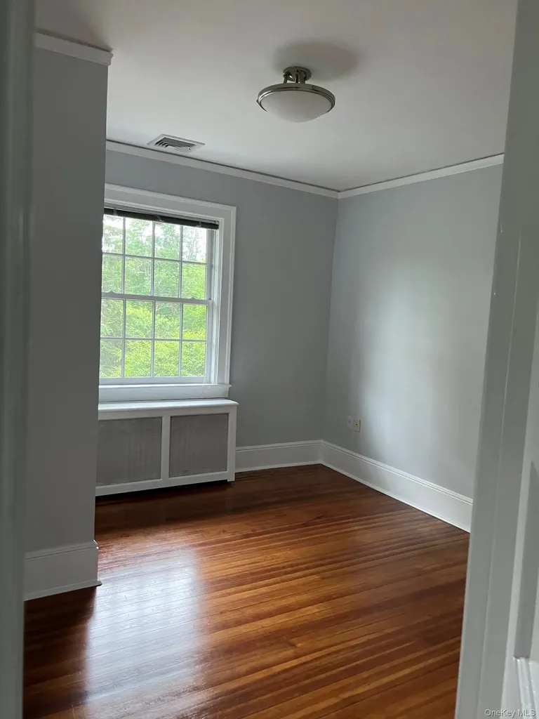 246 Beechmont Drive New Rochelle NY 10804