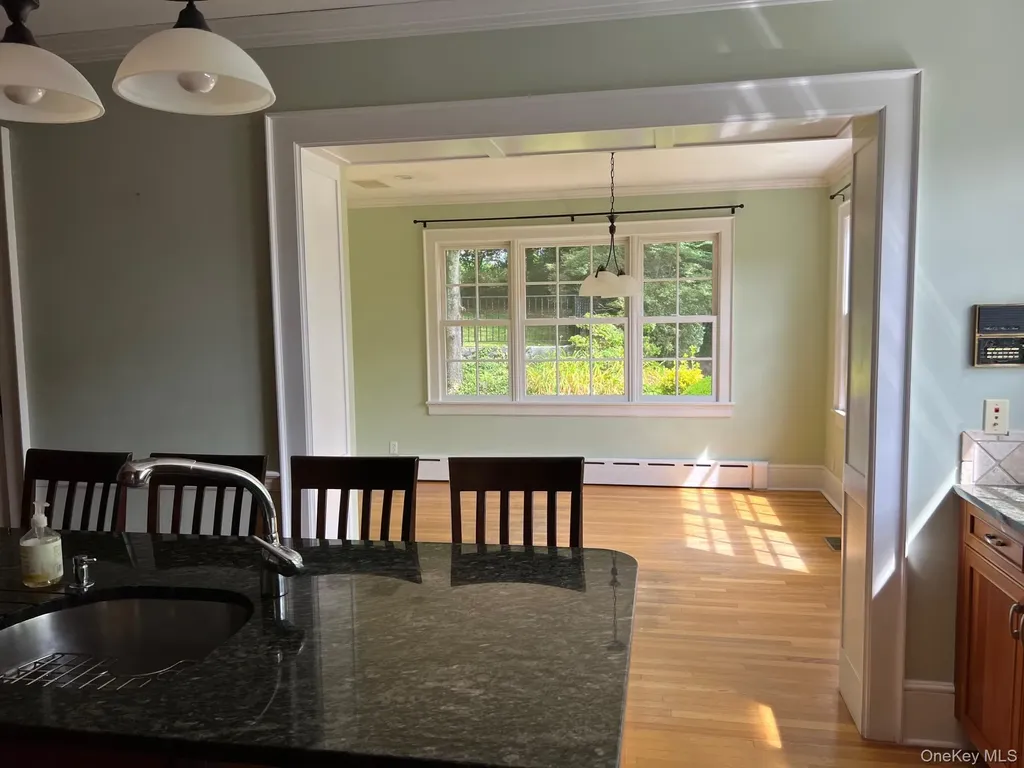 246 Beechmont Drive New Rochelle NY 10804